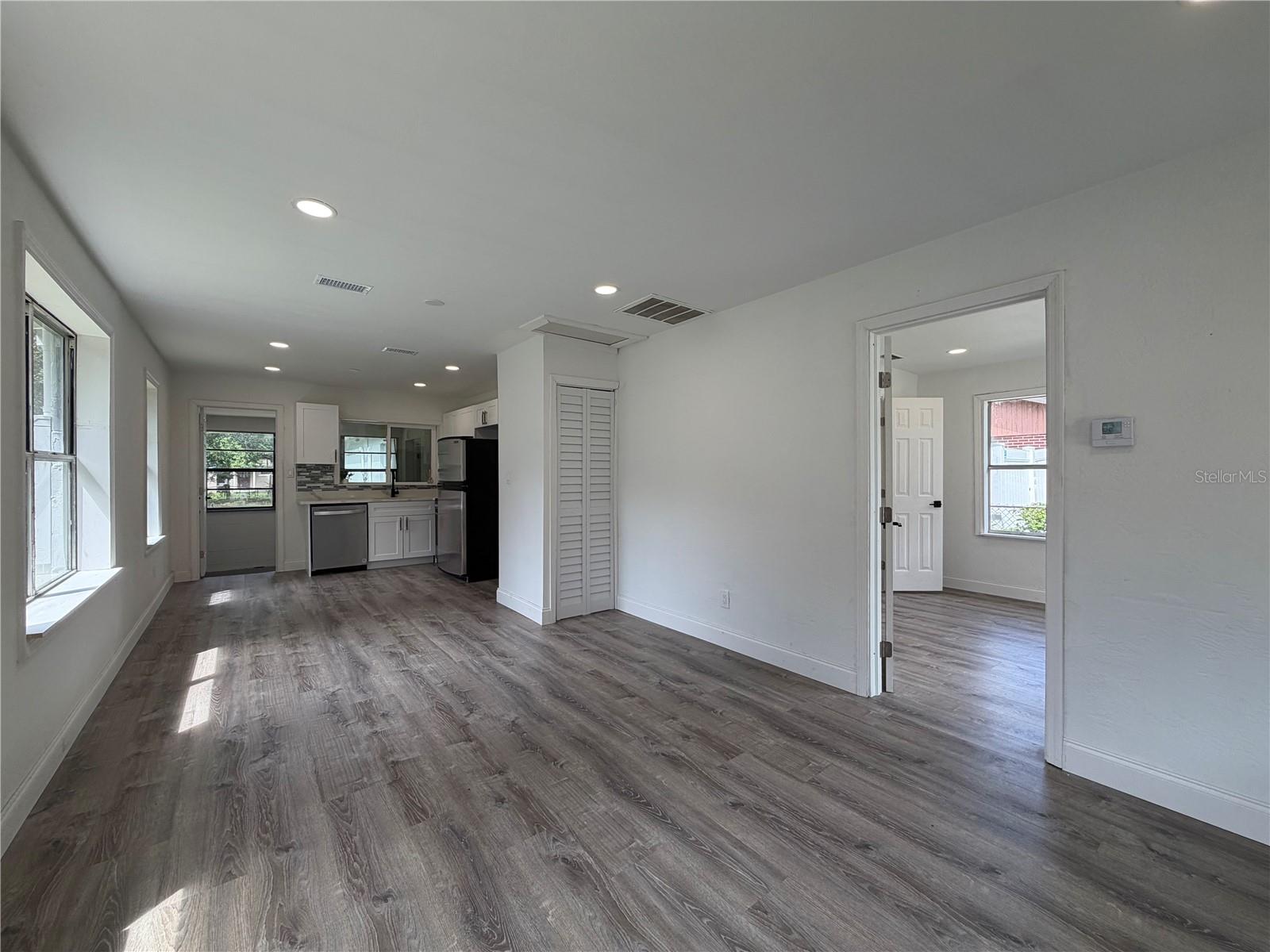 234 N ADAMS ST — photo 3