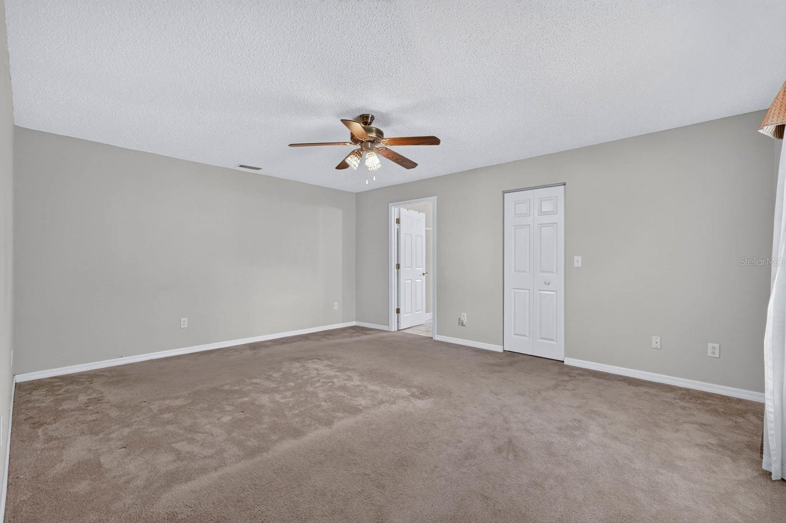 25 RYMSHAW DR — photo 7