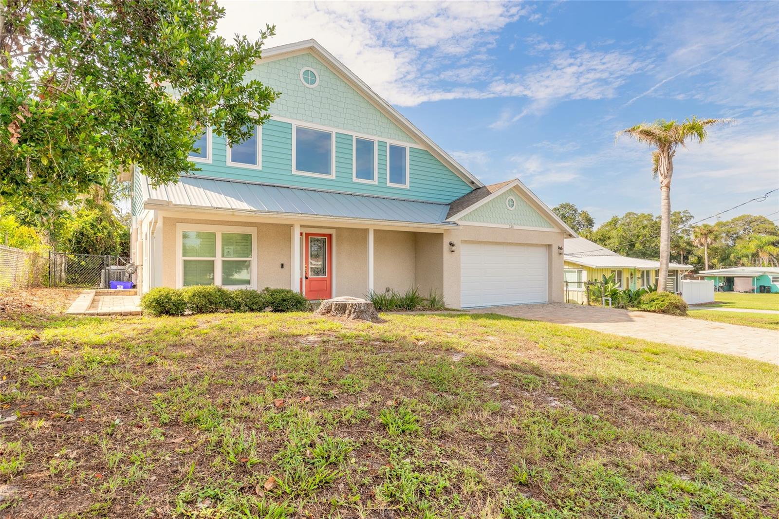 130 HERNANDEZ AVE — photo 3