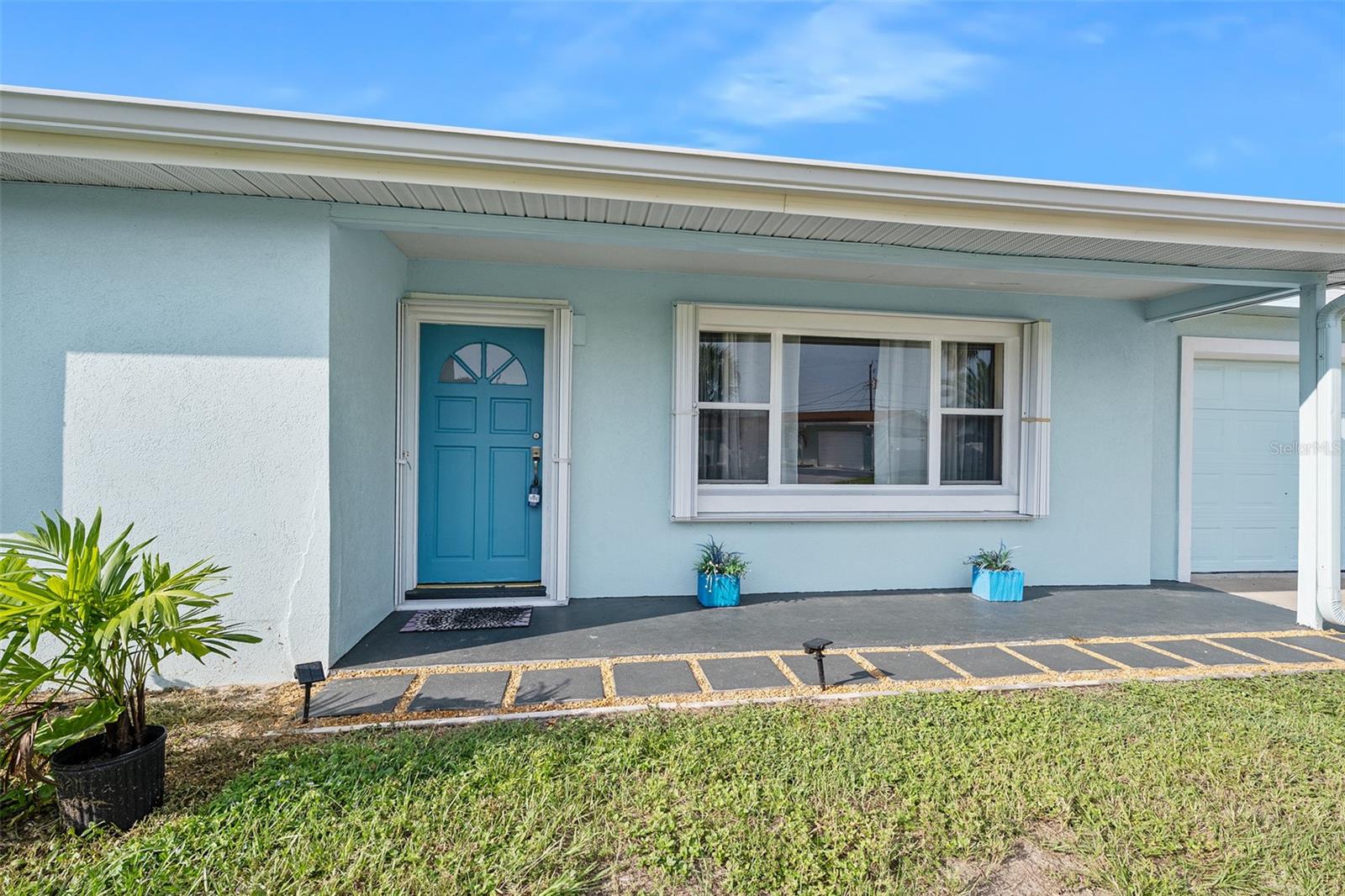 22 PLAZA DR — photo 4