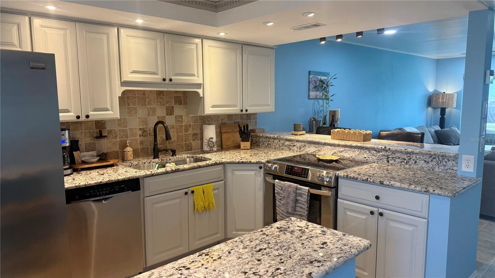 325 N CAUSEWAY #1070 — photo 3