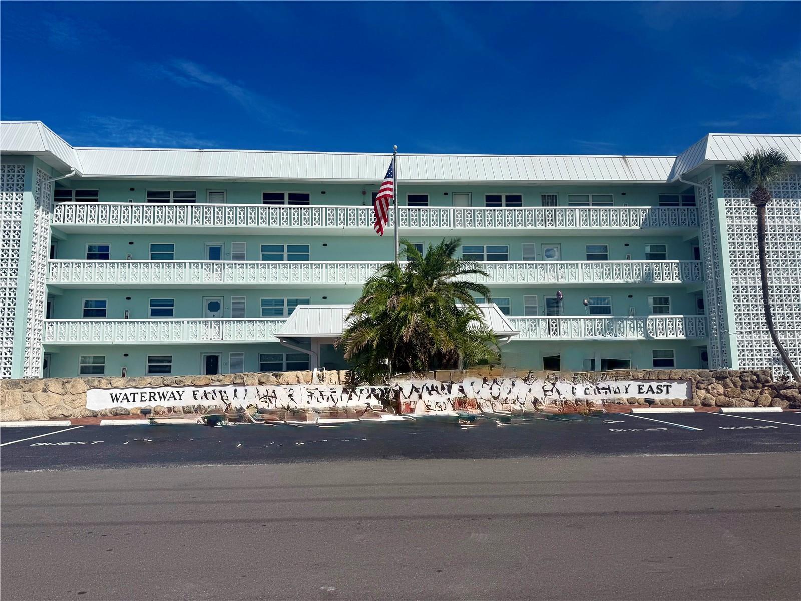 325 N CAUSEWAY #1070