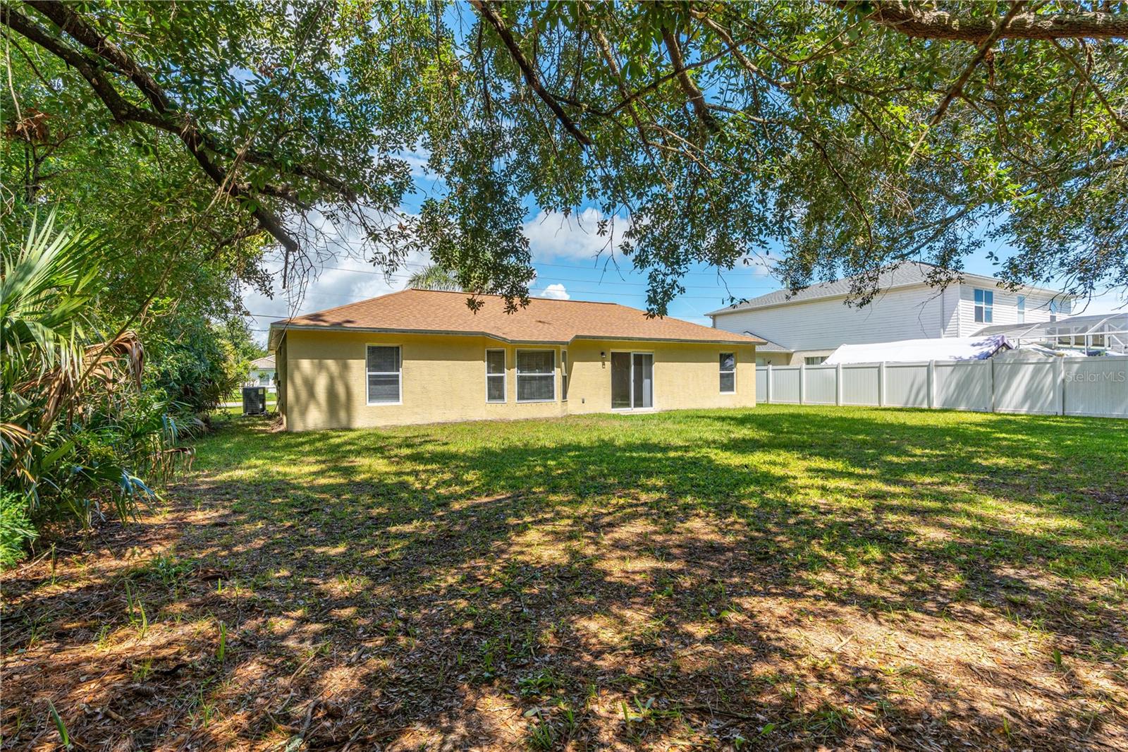 94 BIRD OF PARADISE DR — photo 10