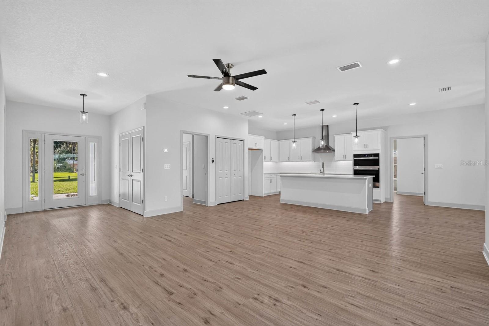 362 OLIVER DR — photo 8