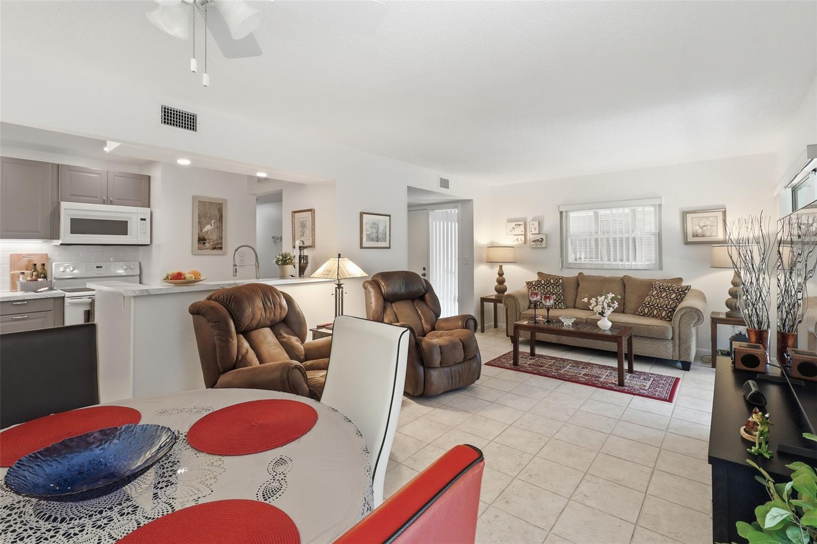 130 JASMINE WOODS CT #7C — photo 8