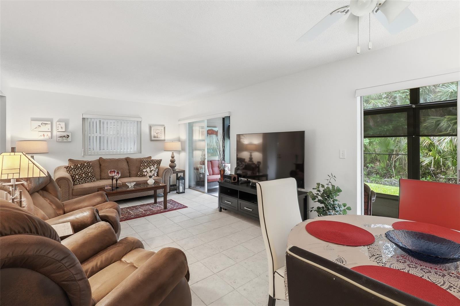 130 JASMINE WOODS CT #7C — photo 9