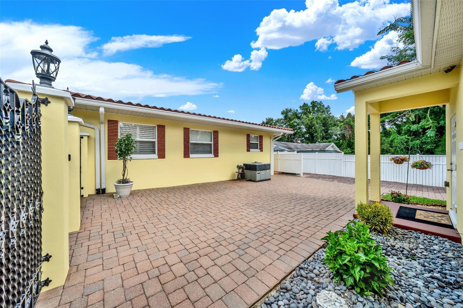 123 SUNRISE BLVD — photo 11
