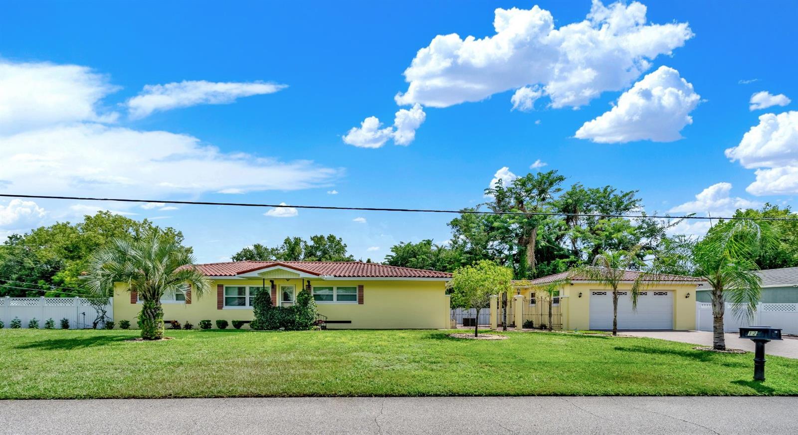 123 SUNRISE BLVD — photo 3