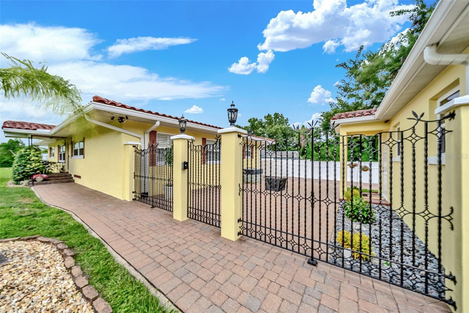 123 SUNRISE BLVD — photo 7