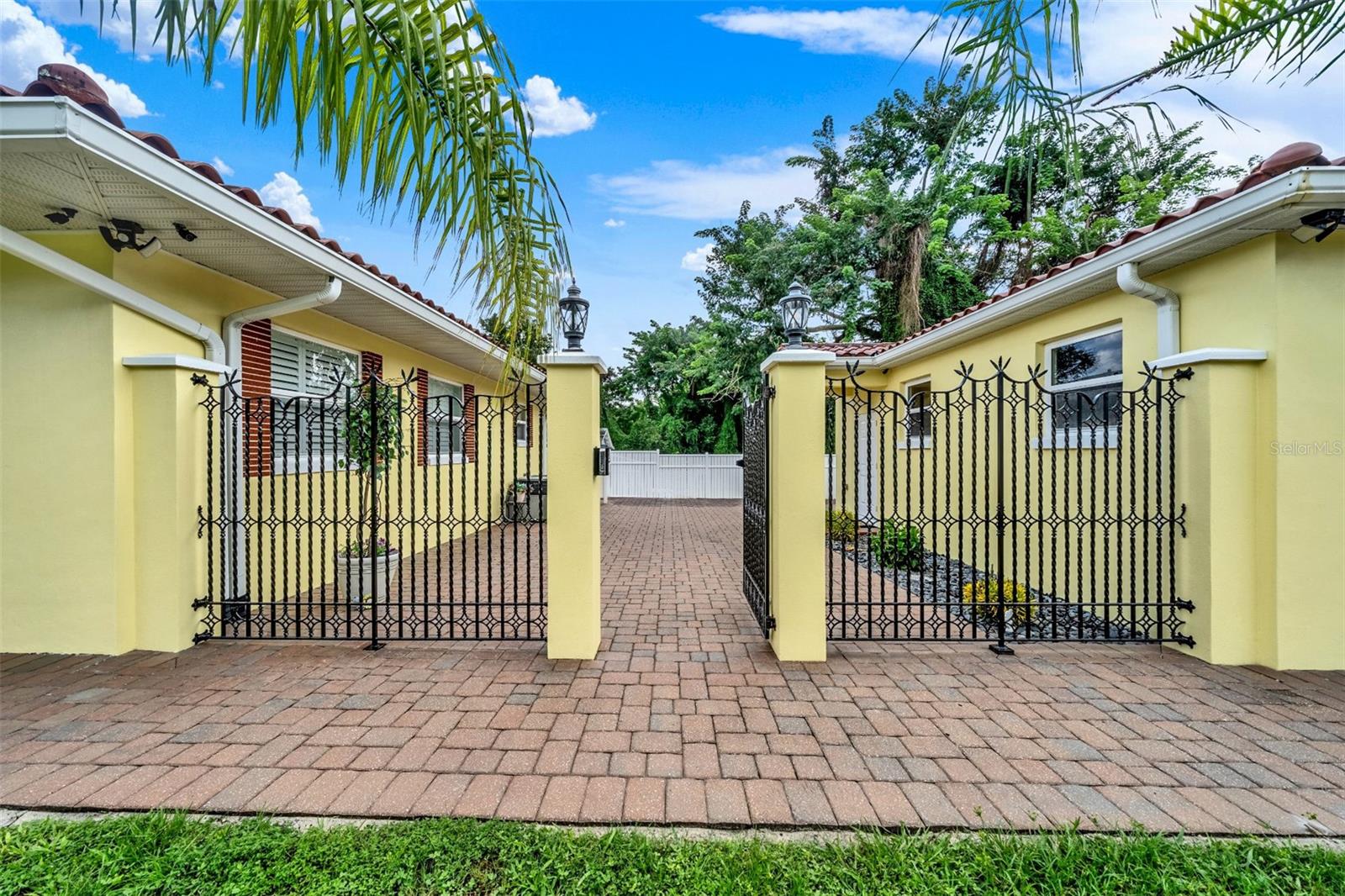 123 SUNRISE BLVD — photo 9