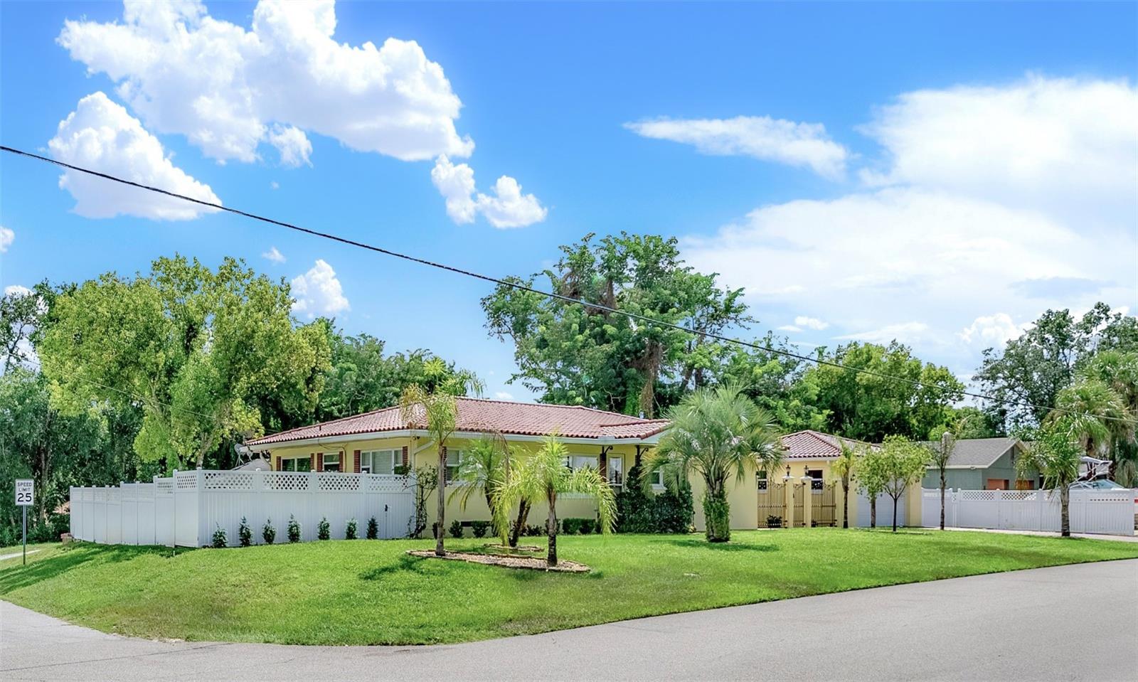 123 SUNRISE BLVD