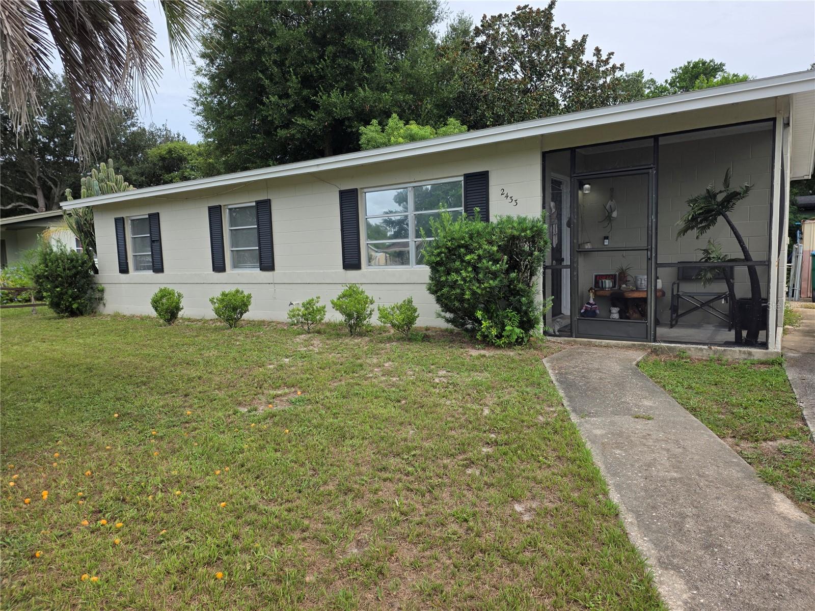 2433 ADAMS AVE