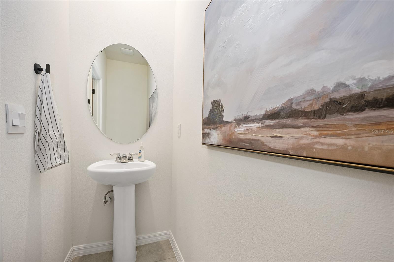 166 REENA DR — photo 4