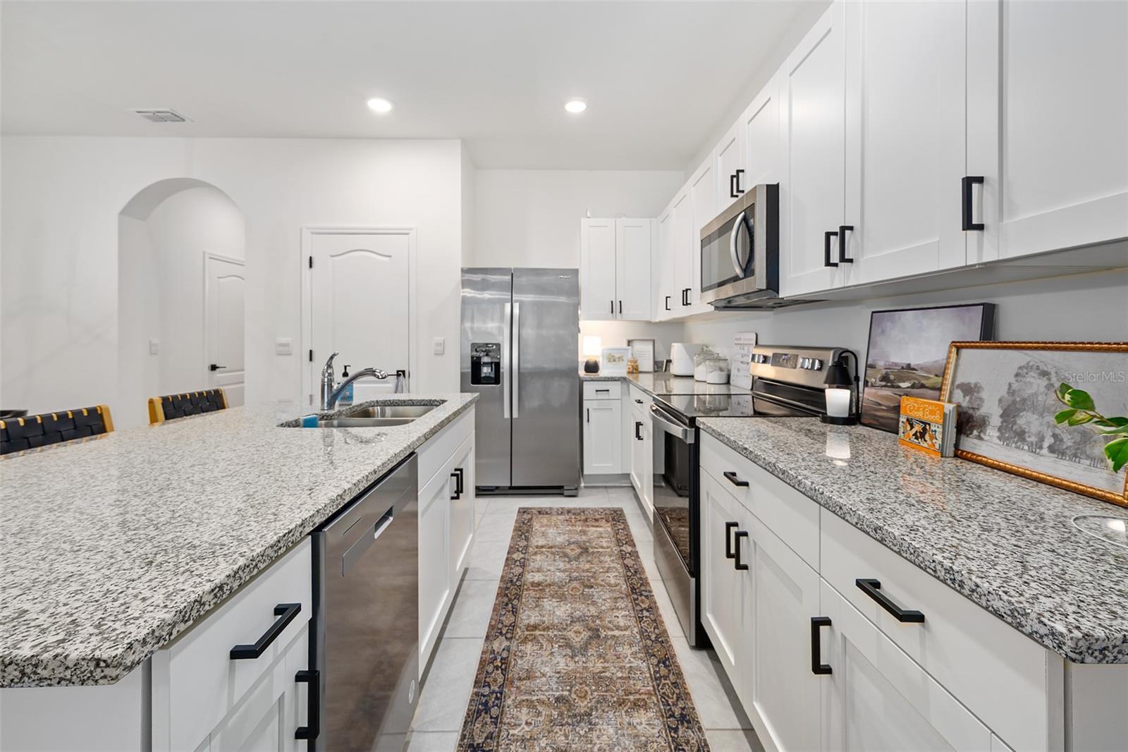 166 REENA DR — photo 9