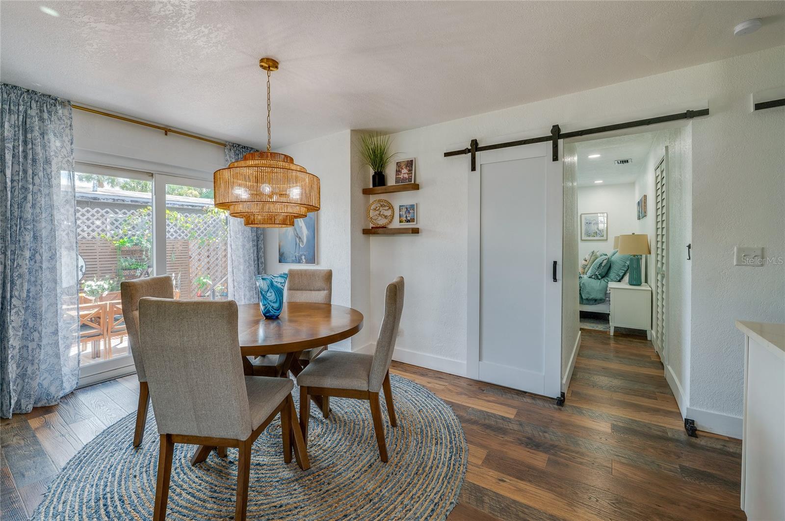 348 WOODLAND AVE — photo 9