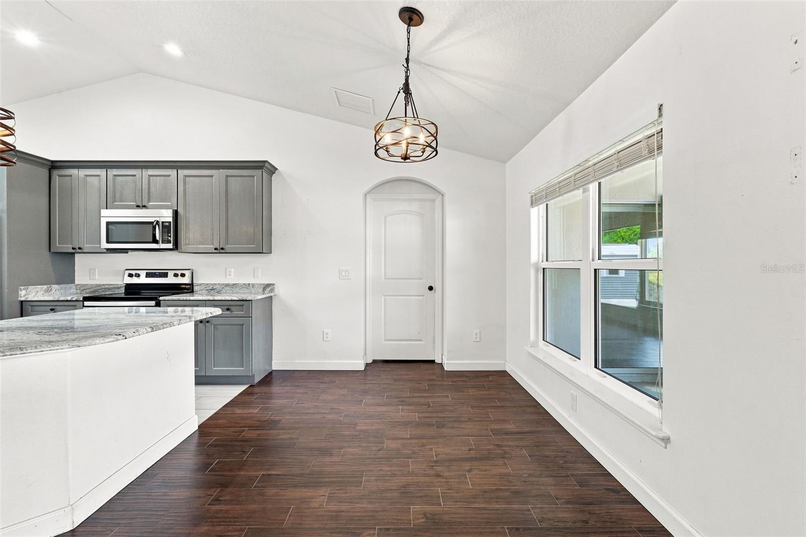 120 FLORIDANA RD — photo 12
