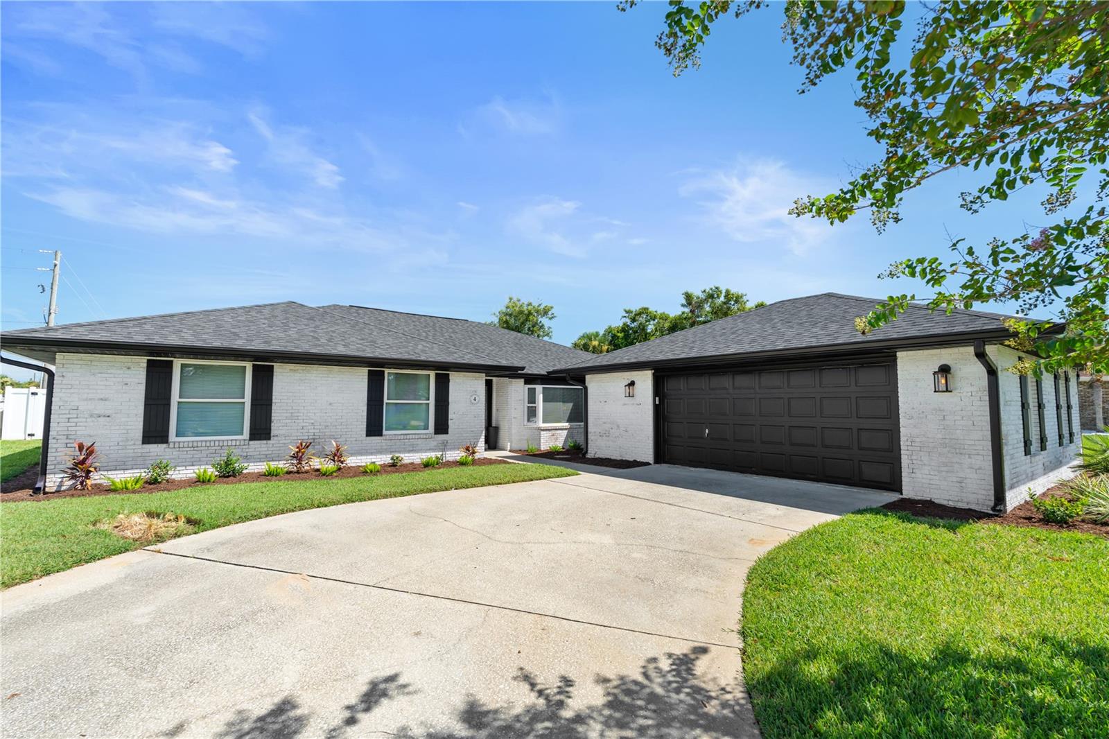 4 SAINT JOHNS PL