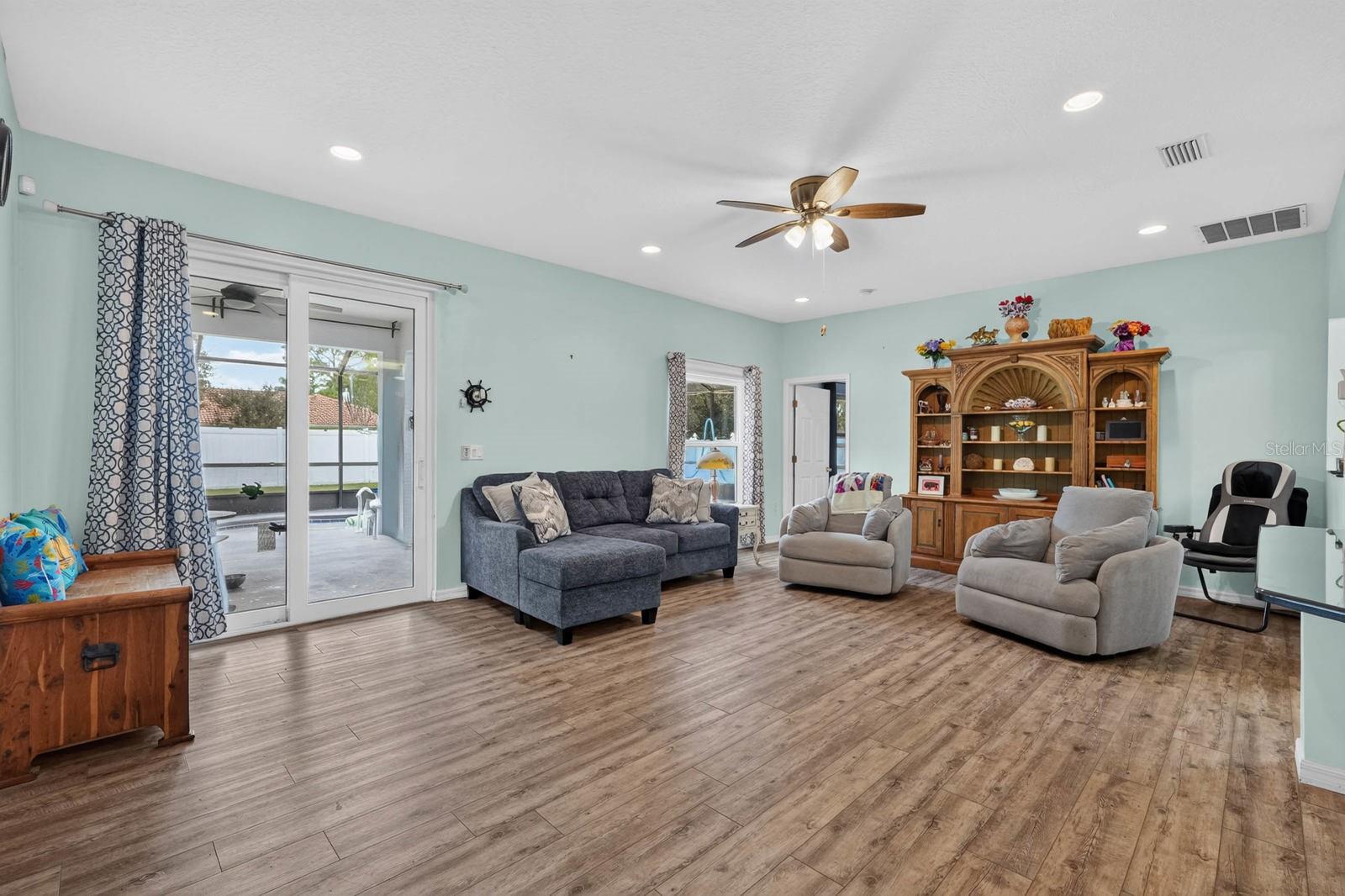 20 ROYAL PALM LN — photo 4