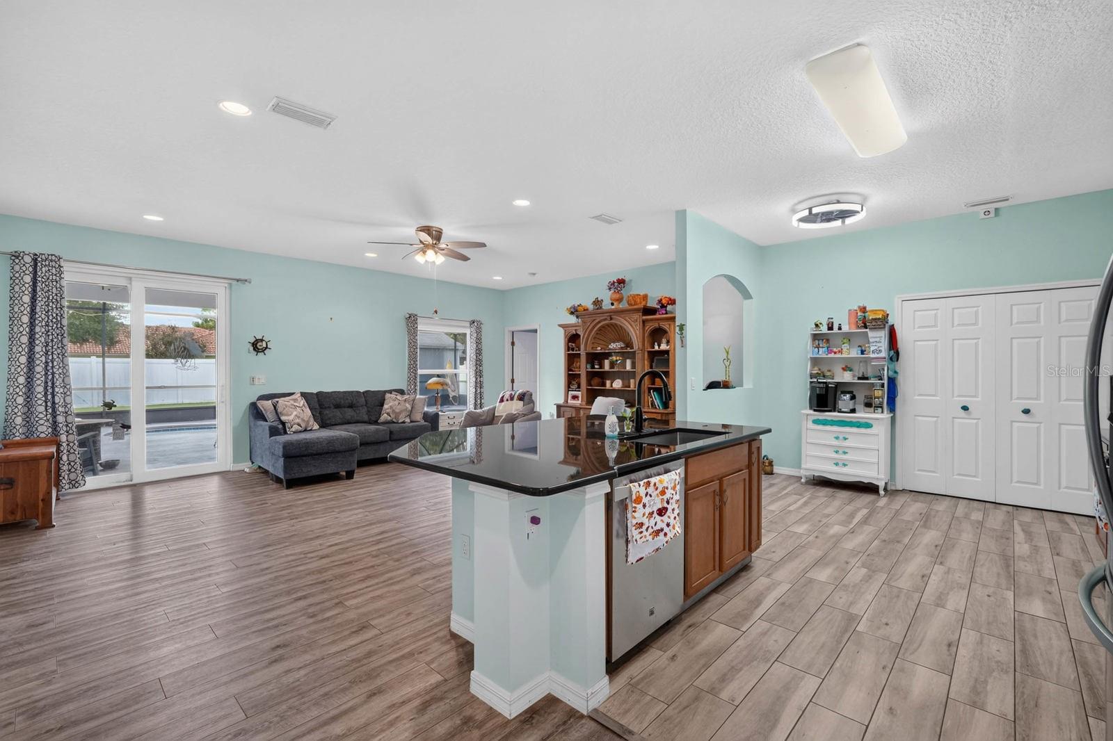 20 ROYAL PALM LN — photo 10