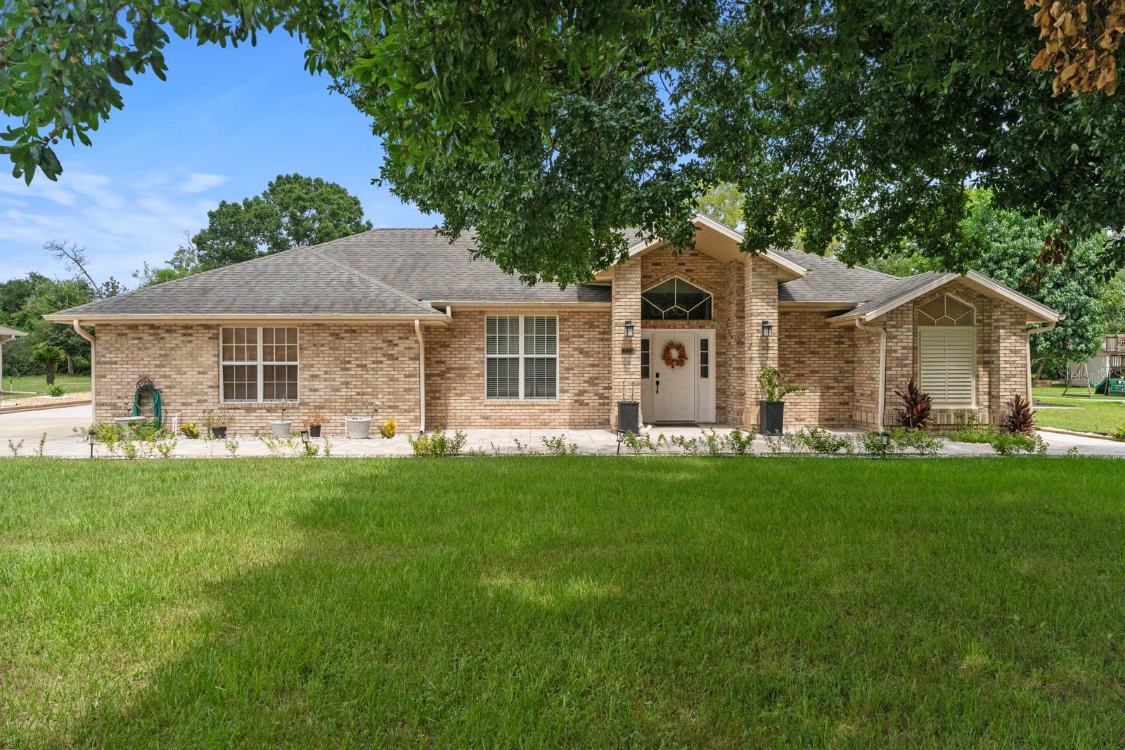 1476 STEEPLECHASE LN