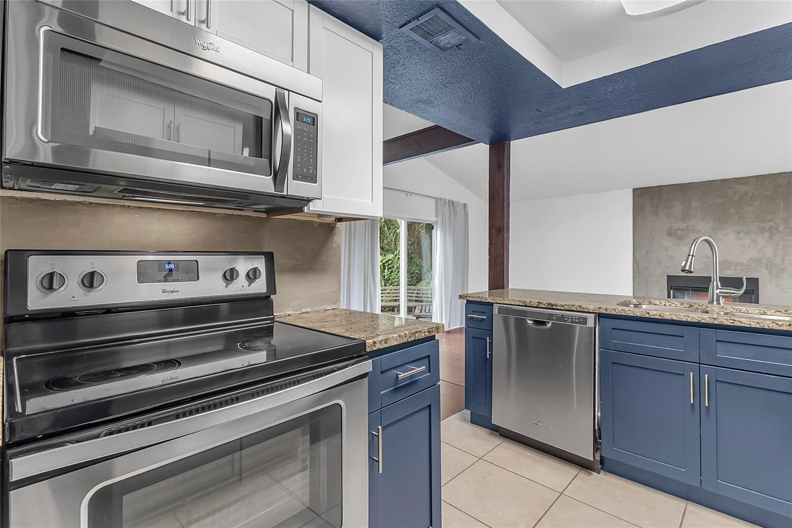 106 WESTWIND CT — photo 12