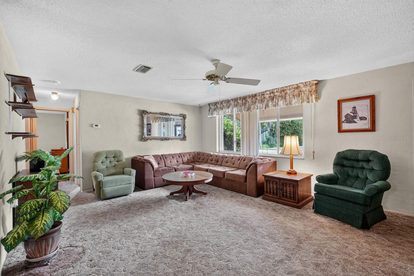 2152 SWOOPE DR — photo 5