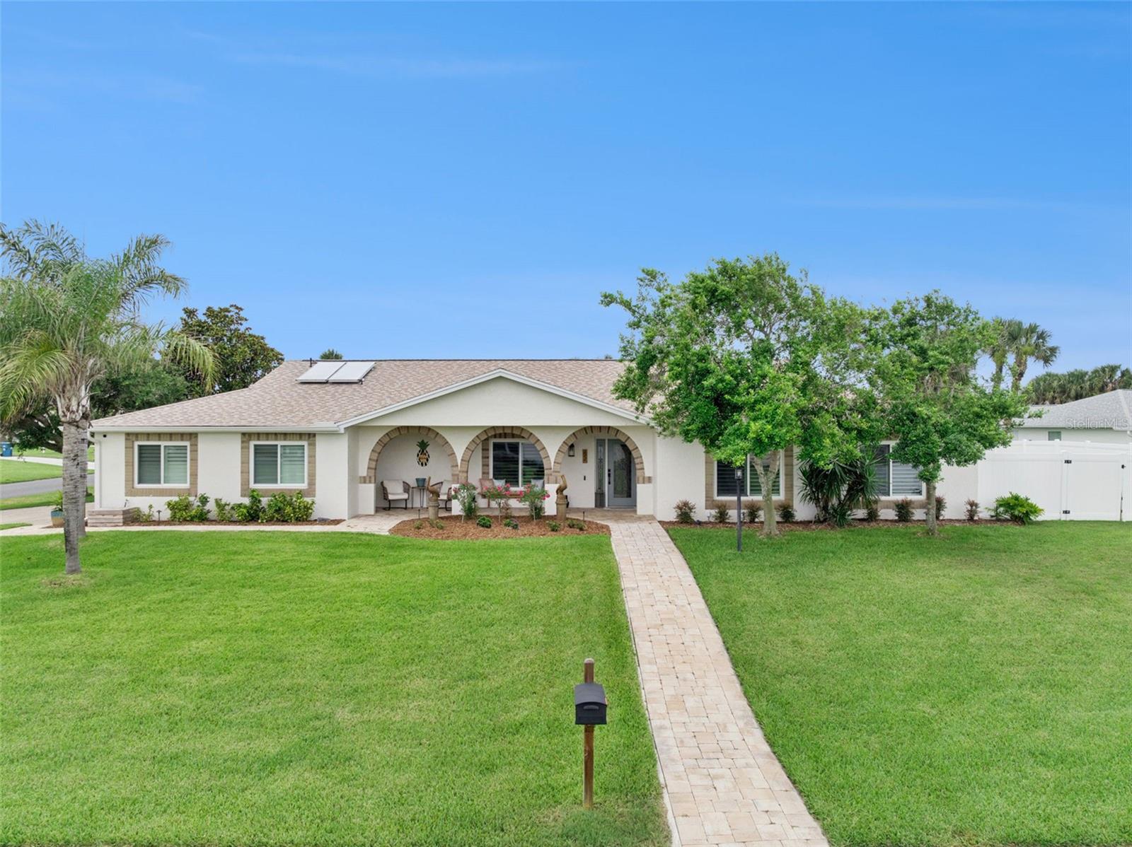 52 SEA ISLAND DR N — photo 2