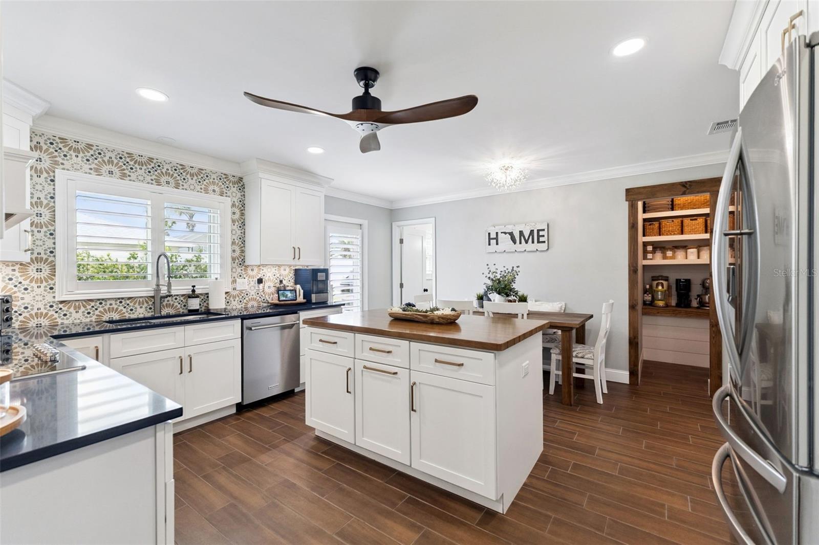 52 SEA ISLAND DR N — photo 4