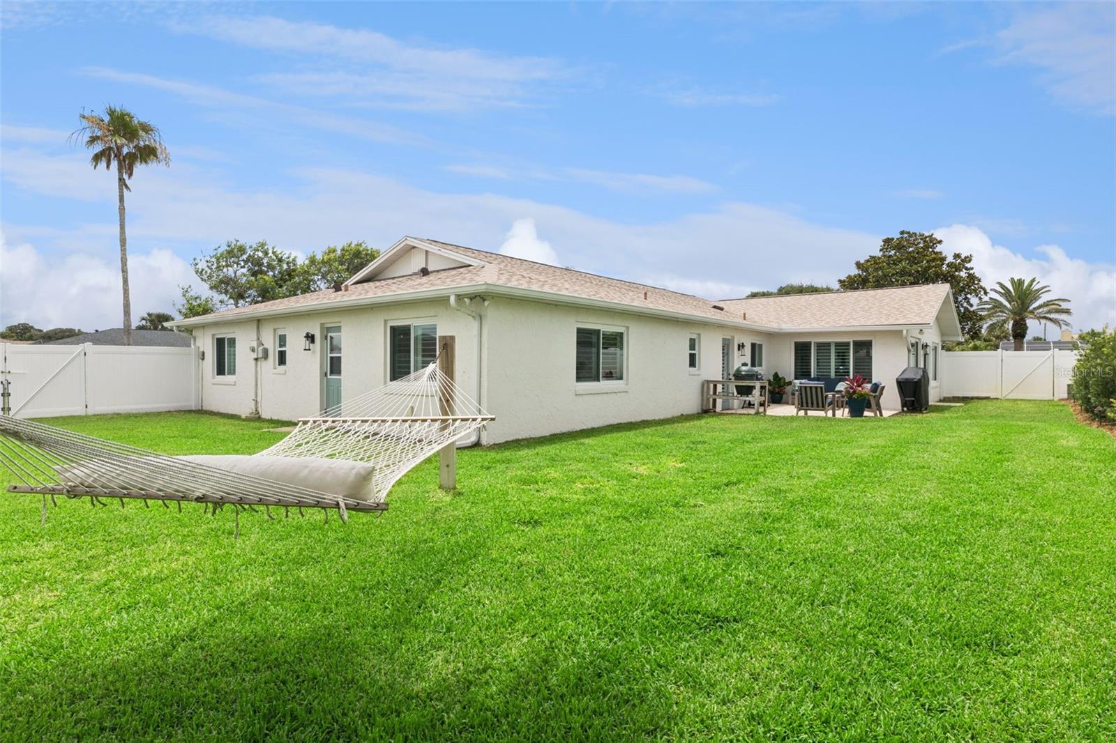 52 SEA ISLAND DR N — photo 8