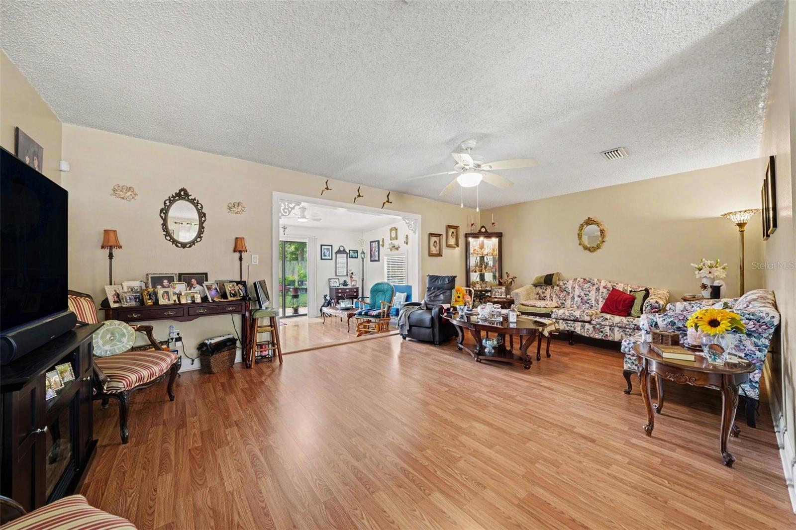 2399 KIMBERLY DR — photo 6