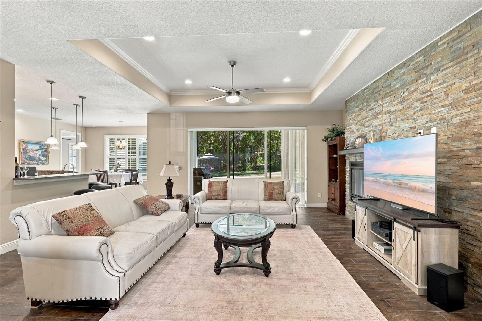 1806 GLENWOOD OAKS LN — photo 4