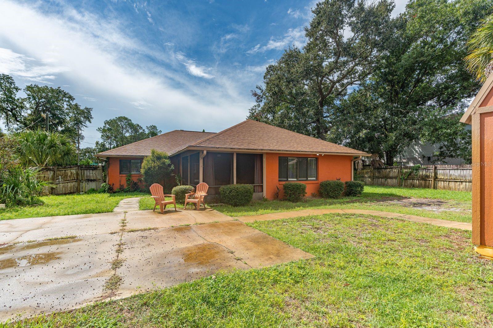 54 WHITE HALL DR — photo 10