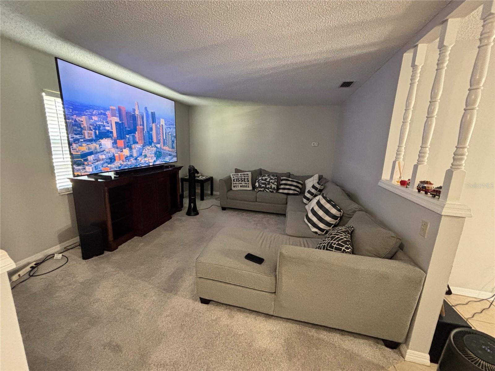 2139 E OLD MILL DR — photo 2