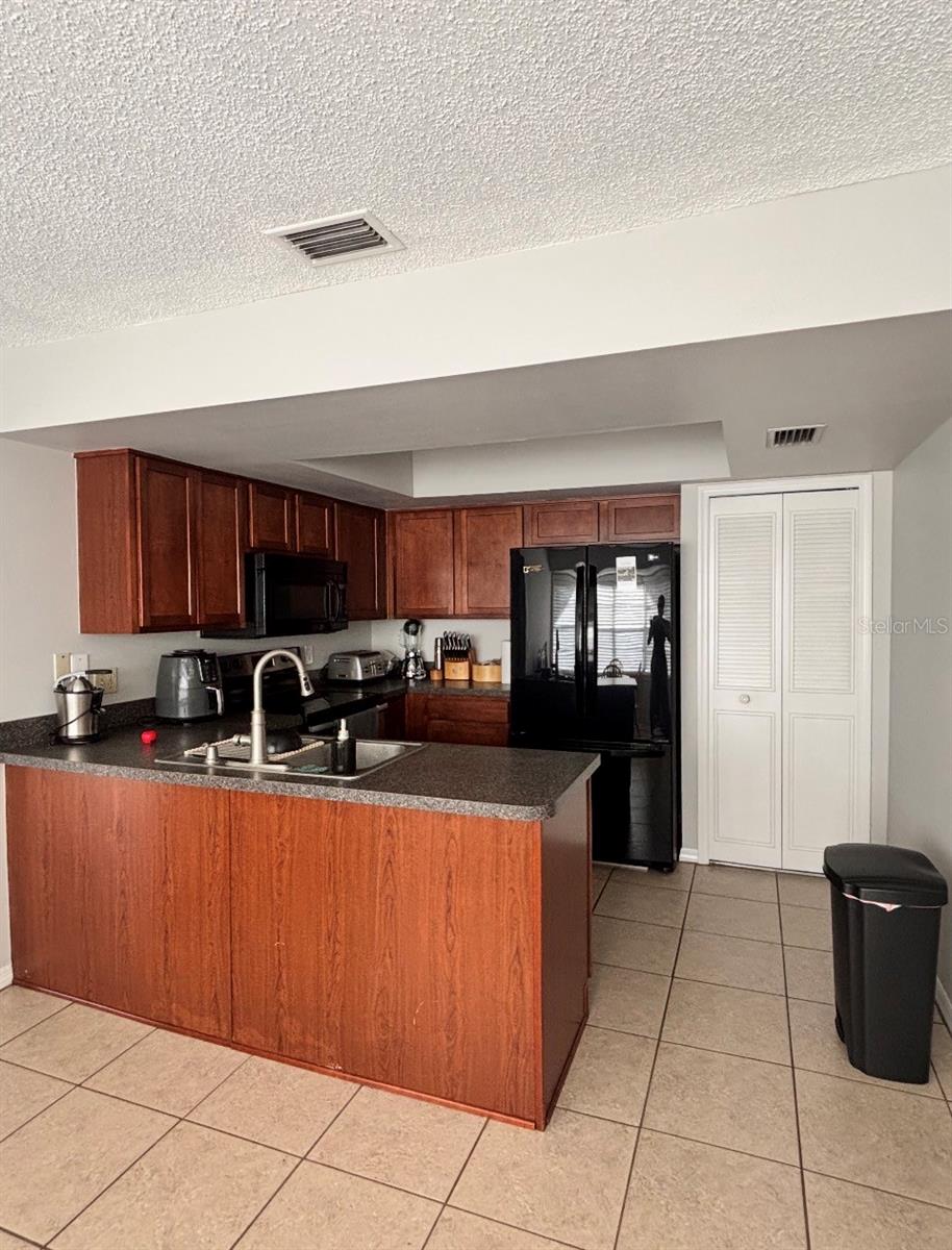 2139 E OLD MILL DR — photo 12