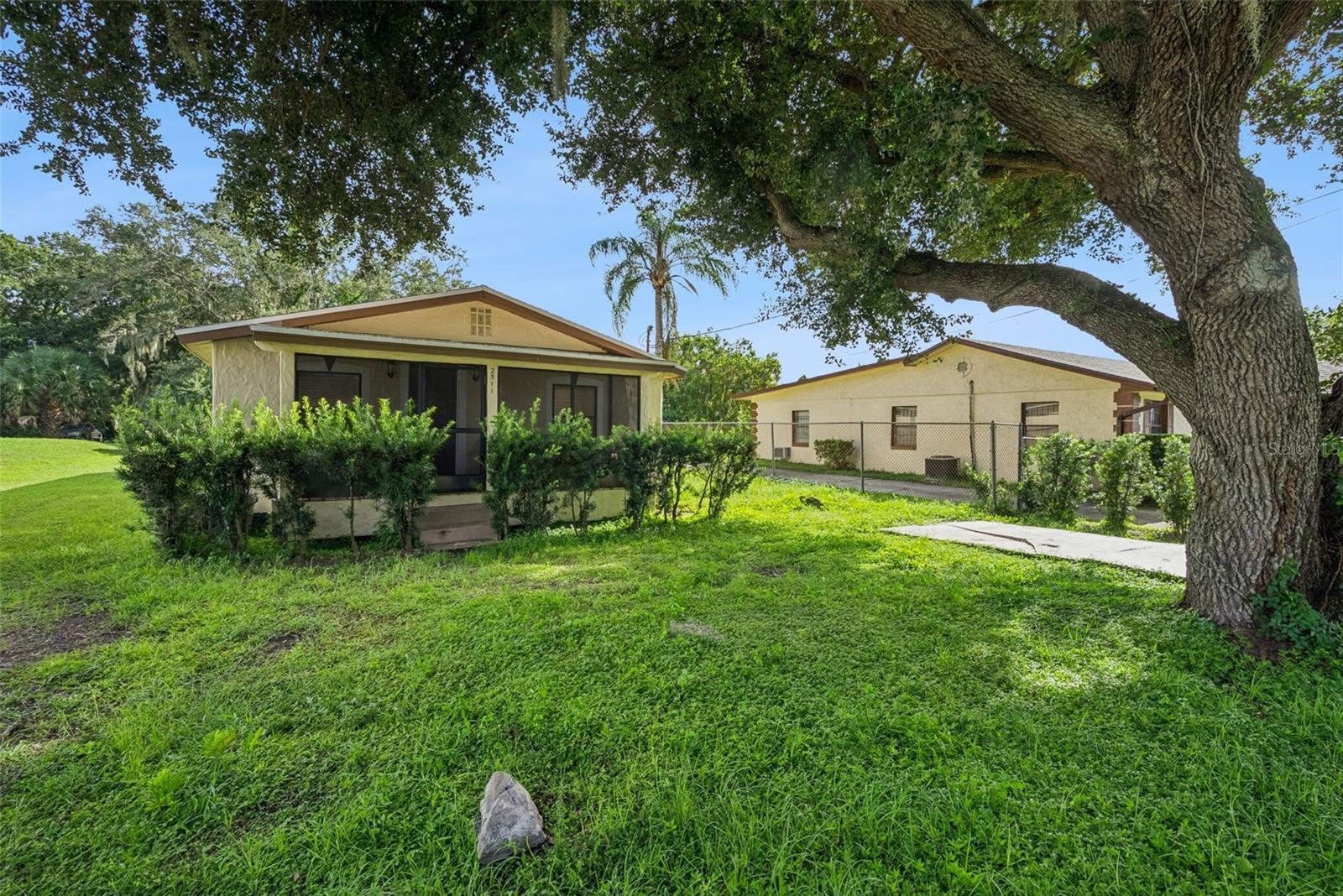 2511 CRAWFORD DR