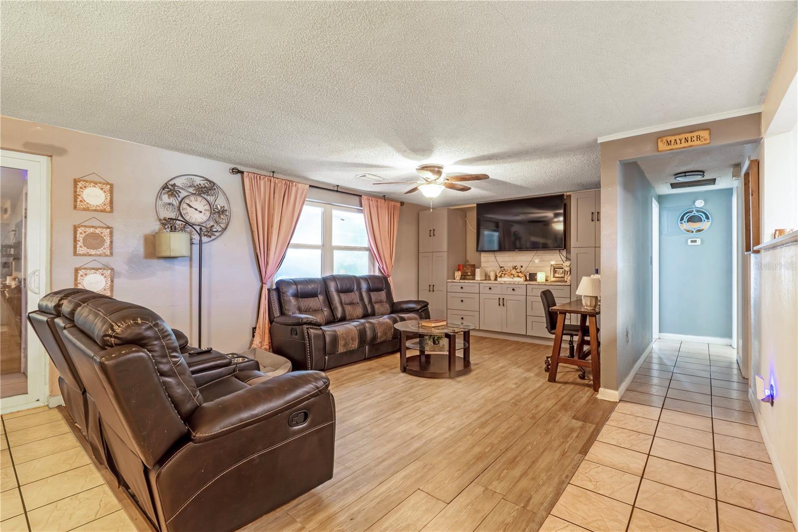 246 ANGELES RD — photo 9