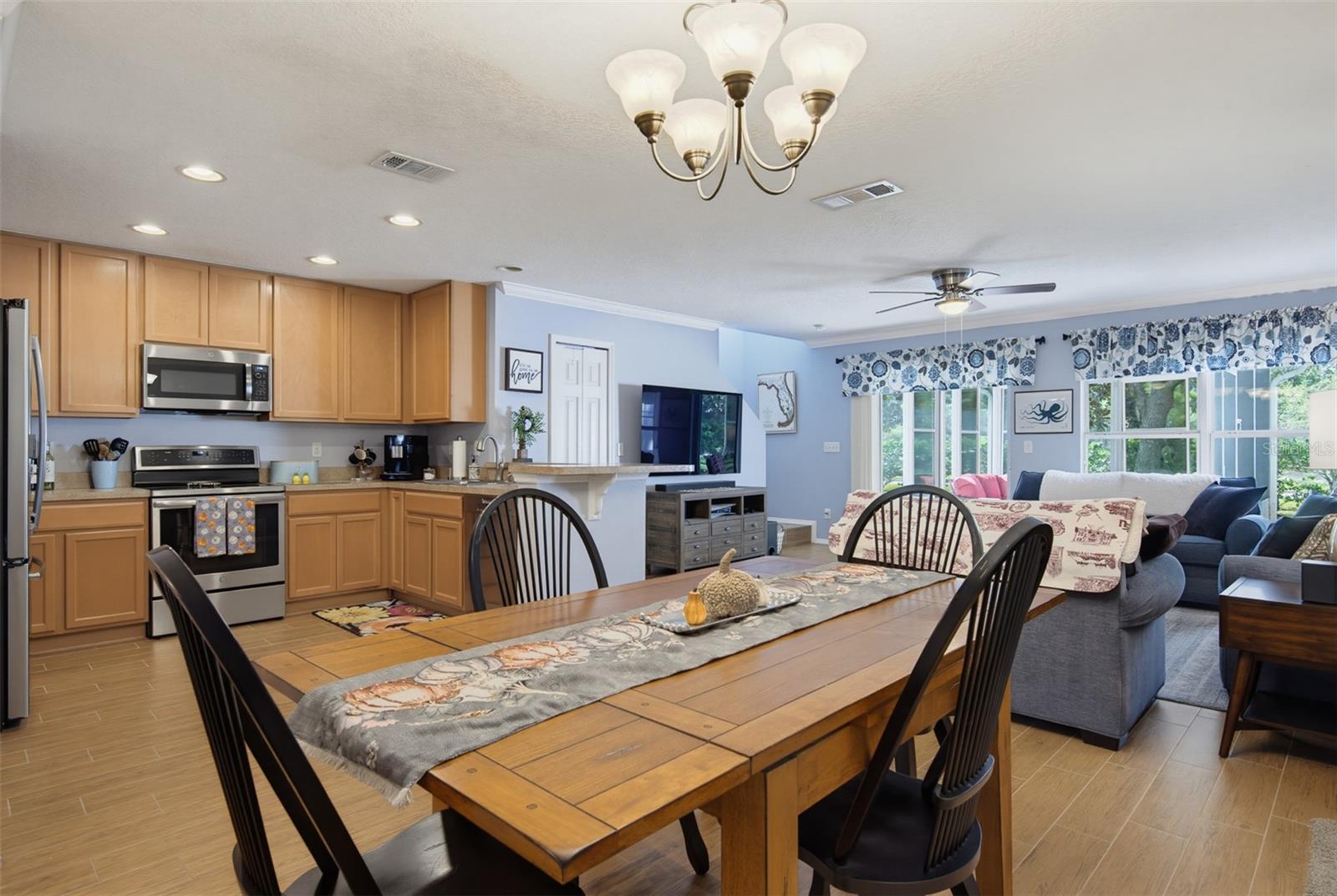 2666 CARTHAGE DR — photo 12