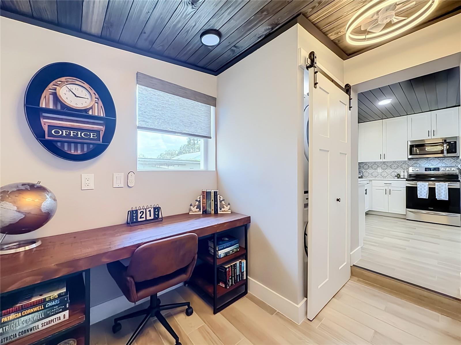 236 EMORY PL — photo 9