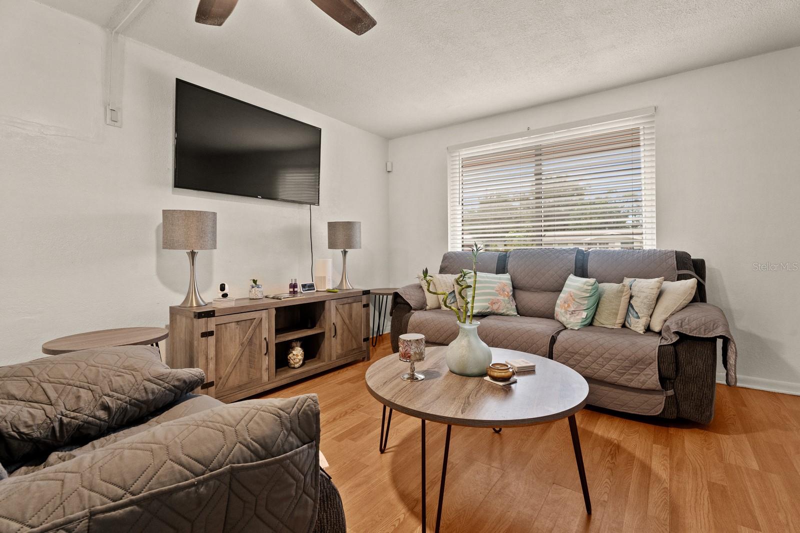2425 ALAMANDA AVE — photo 11