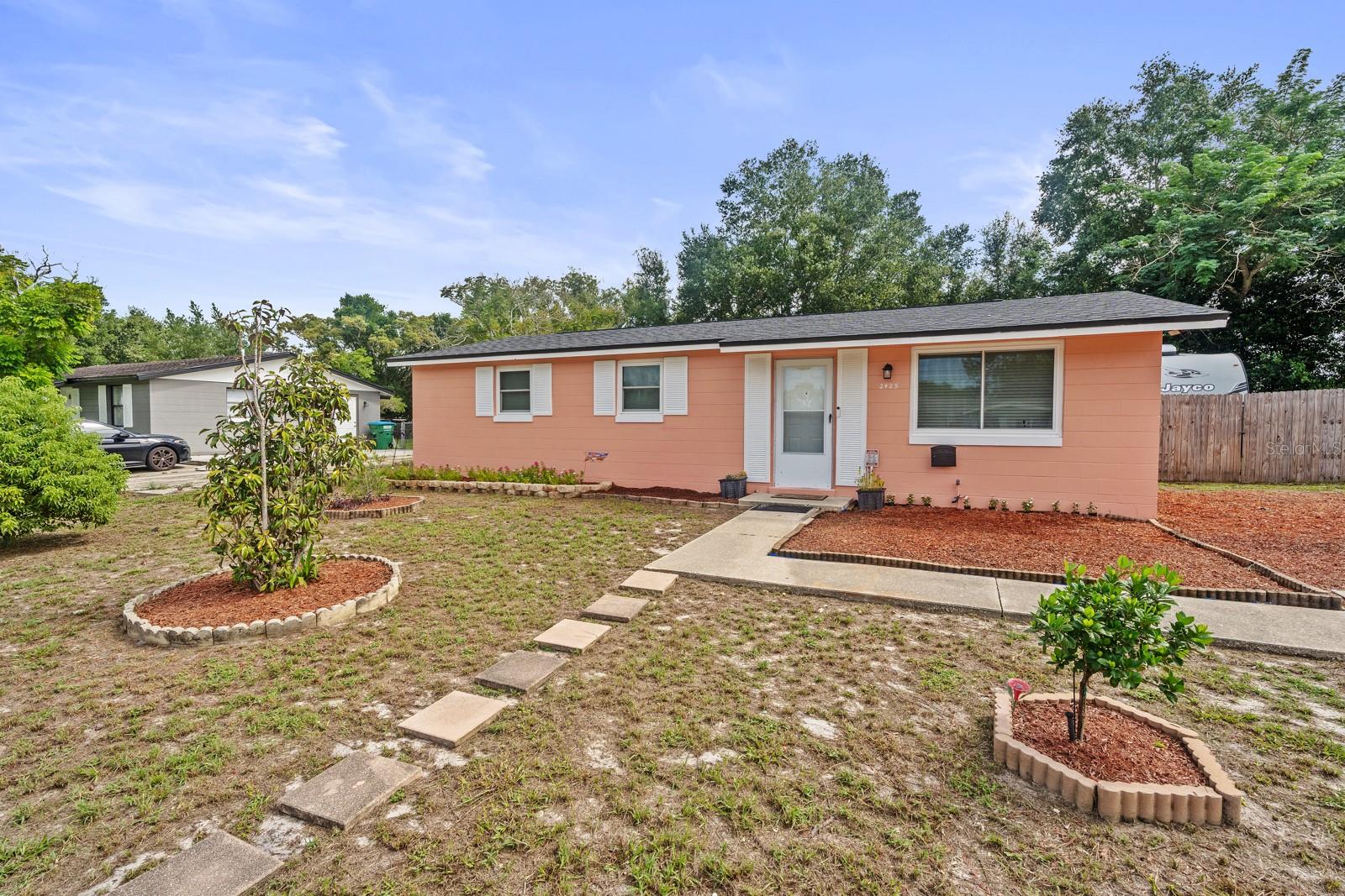 2425 ALAMANDA AVE — photo 5
