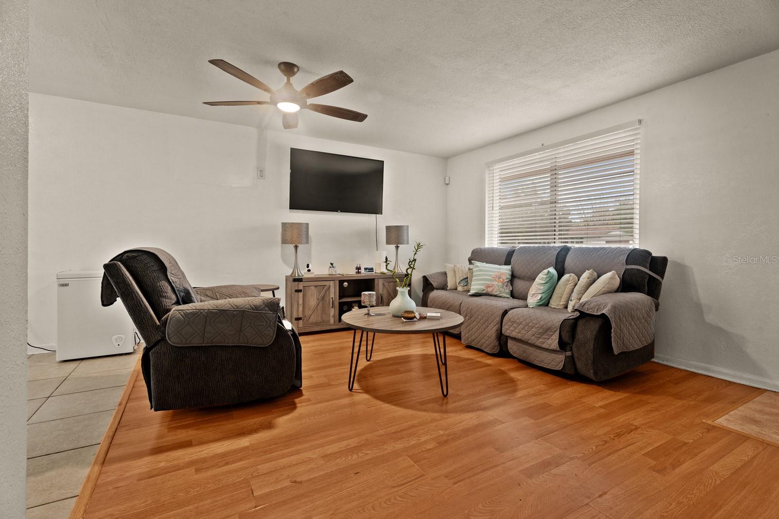2425 ALAMANDA AVE — photo 8