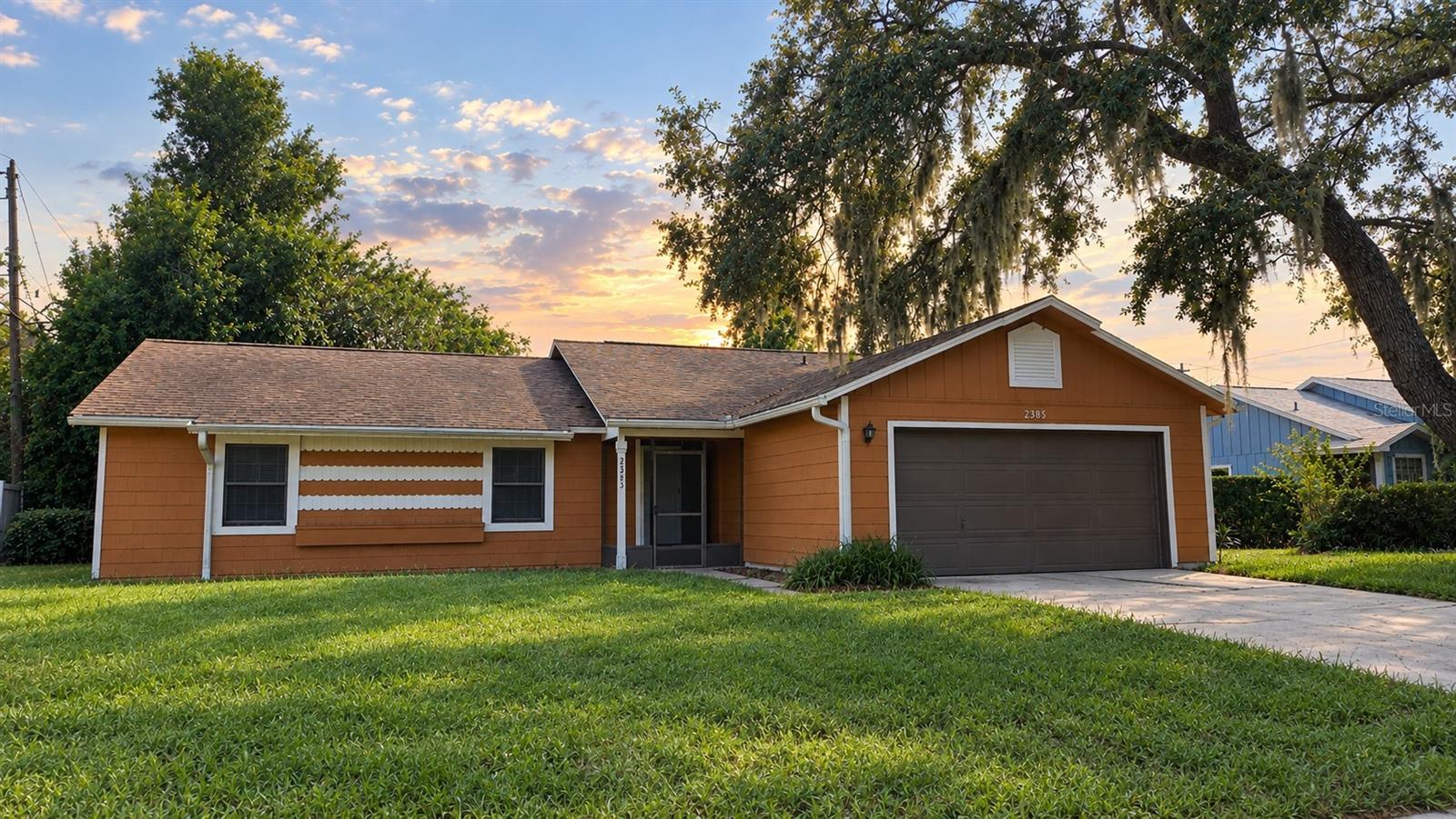 2585 DERBY DR
