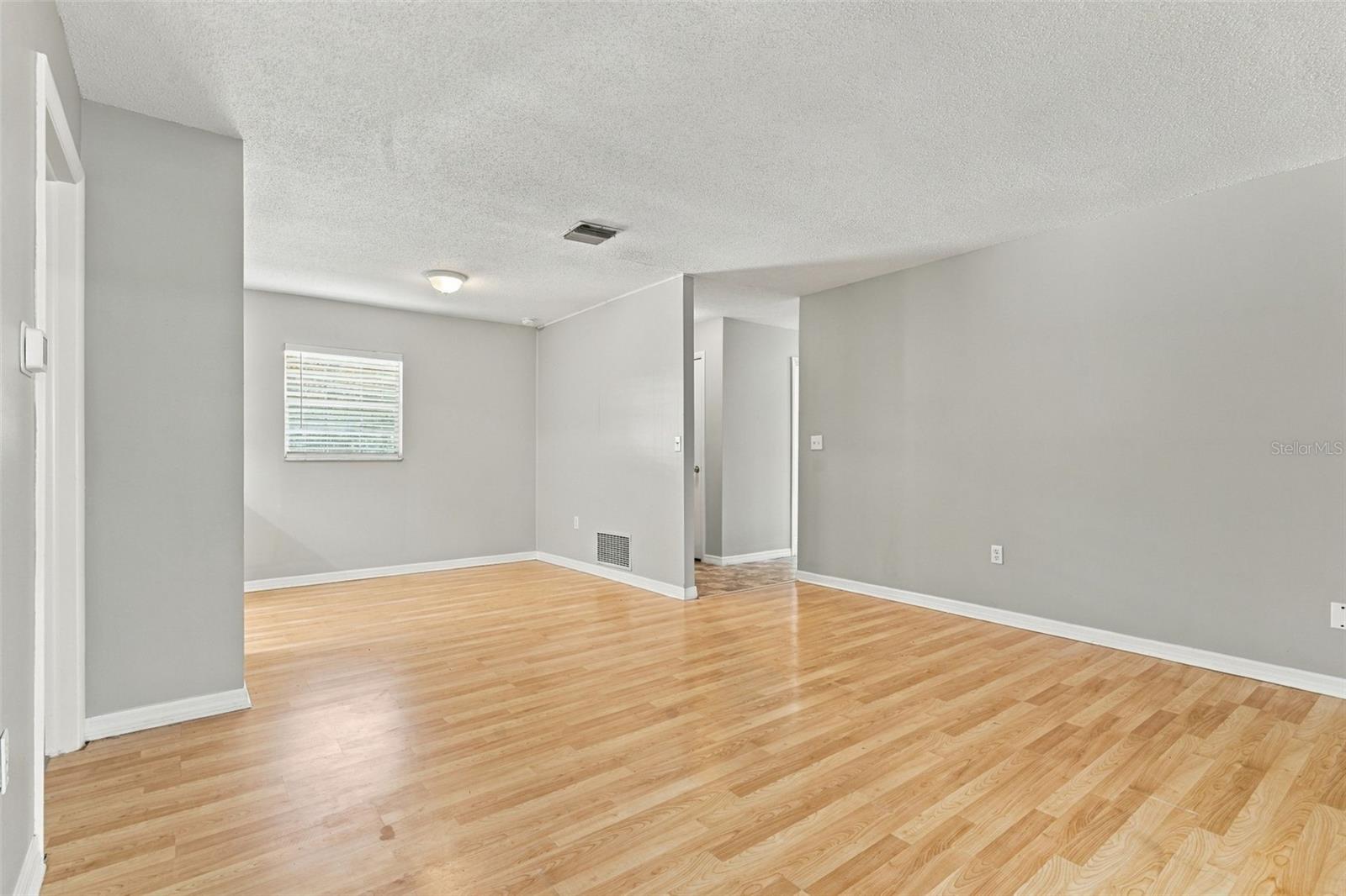 4750 KEMPSTON DR — photo 5