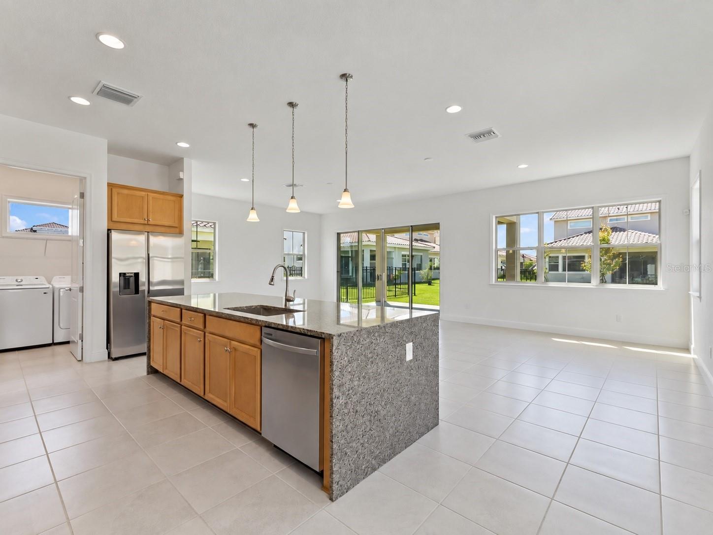 13306 BROMBOROUGH DR — photo 2