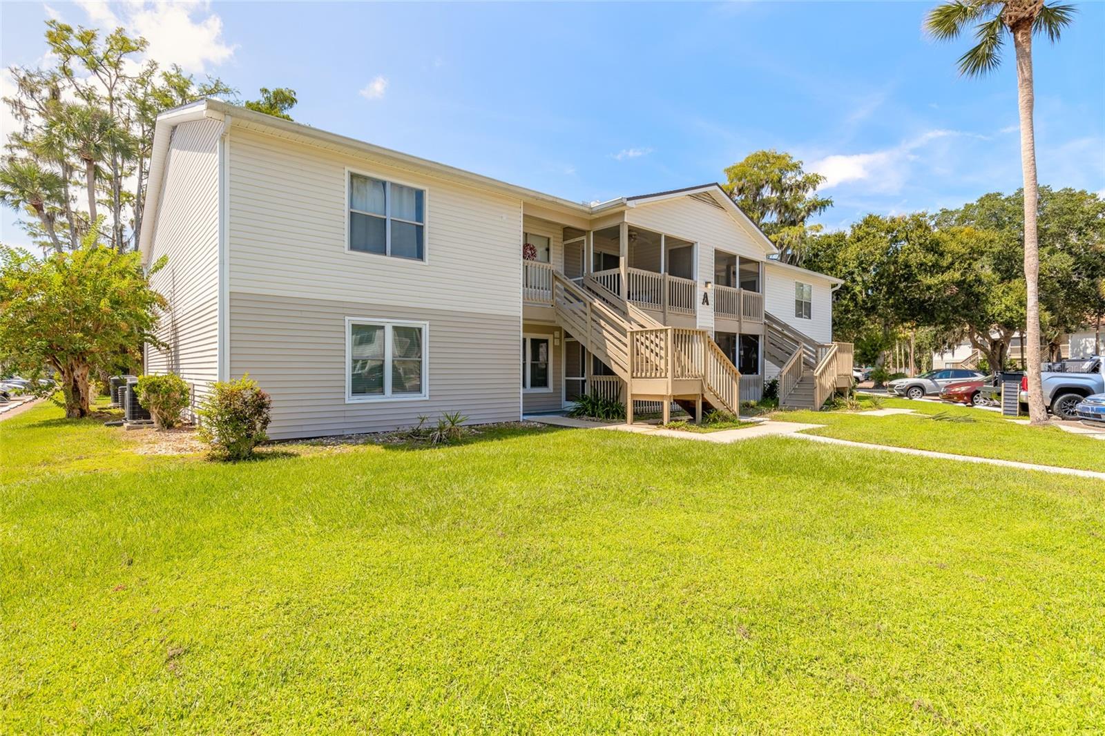 1600 BIG TREE RD #A1 — photo 2