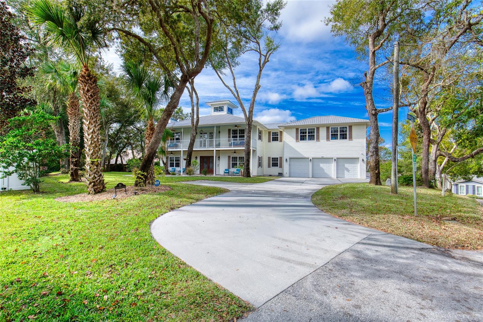 20 SPANISH OAK LN