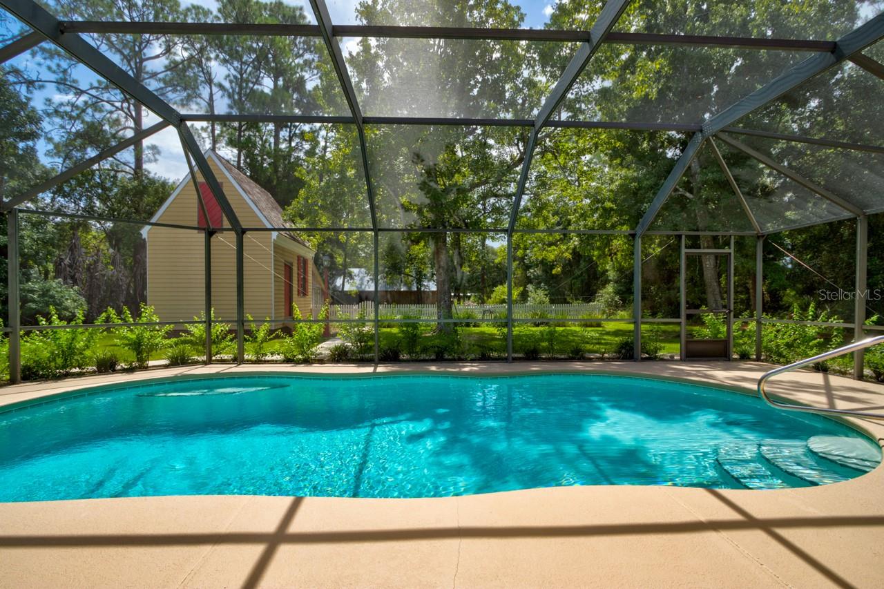 1525 HARMONY AVE — photo 4
