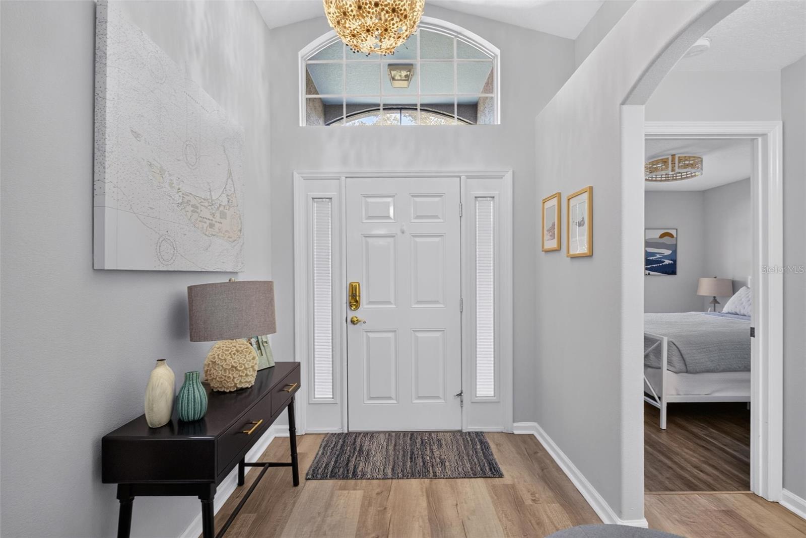 1135 CHAMPIONS DR — photo 5