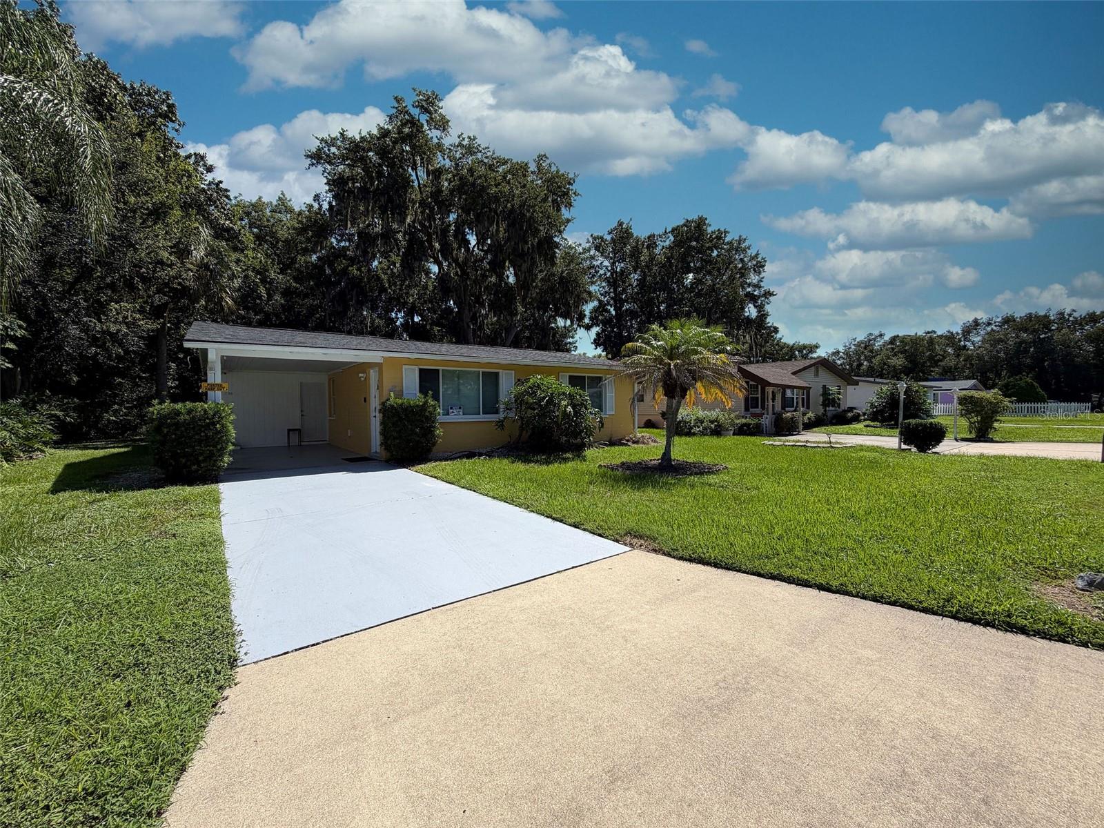110 MASON PARK DR — photo 2