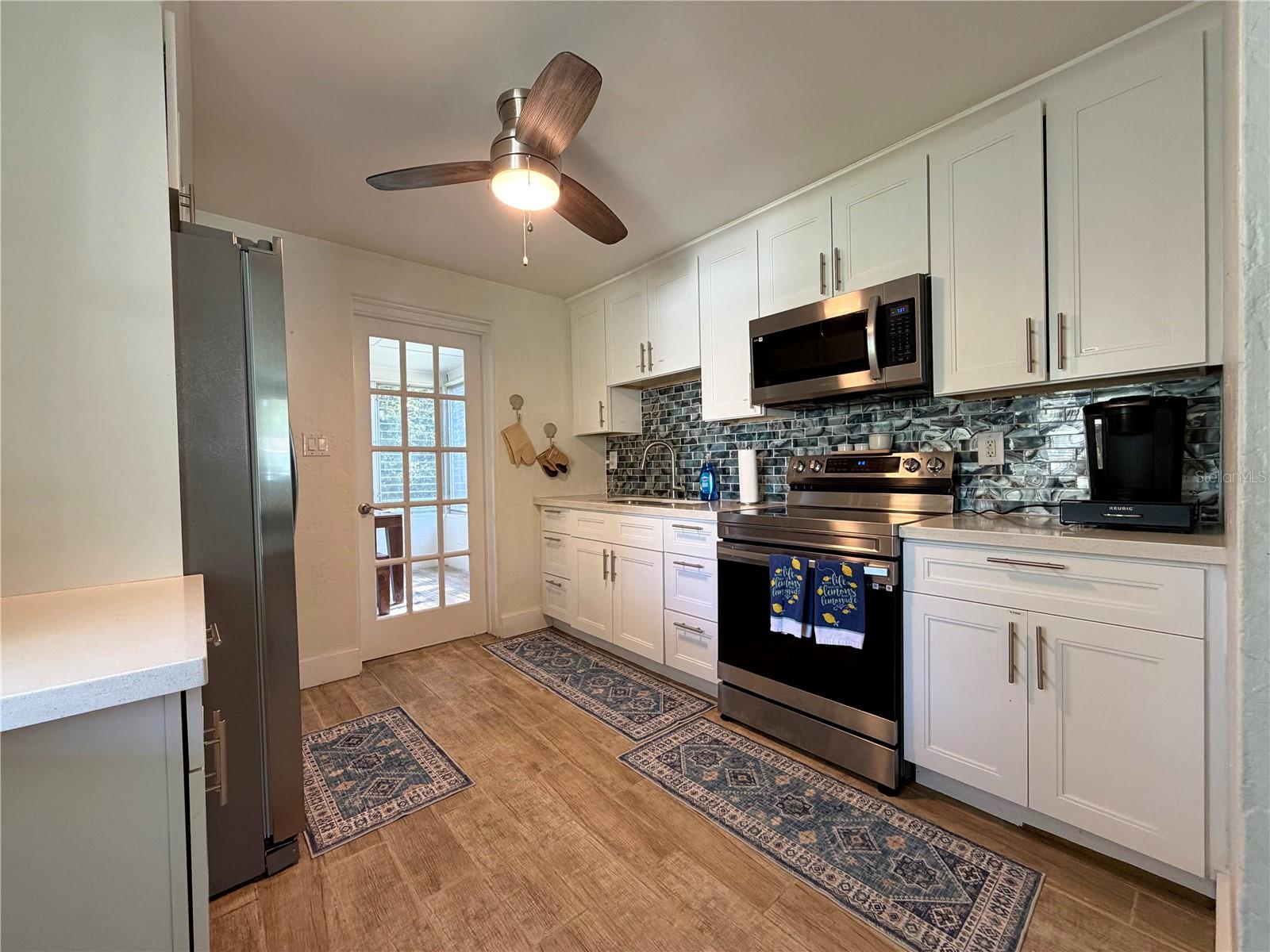 110 MASON PARK DR — photo 6